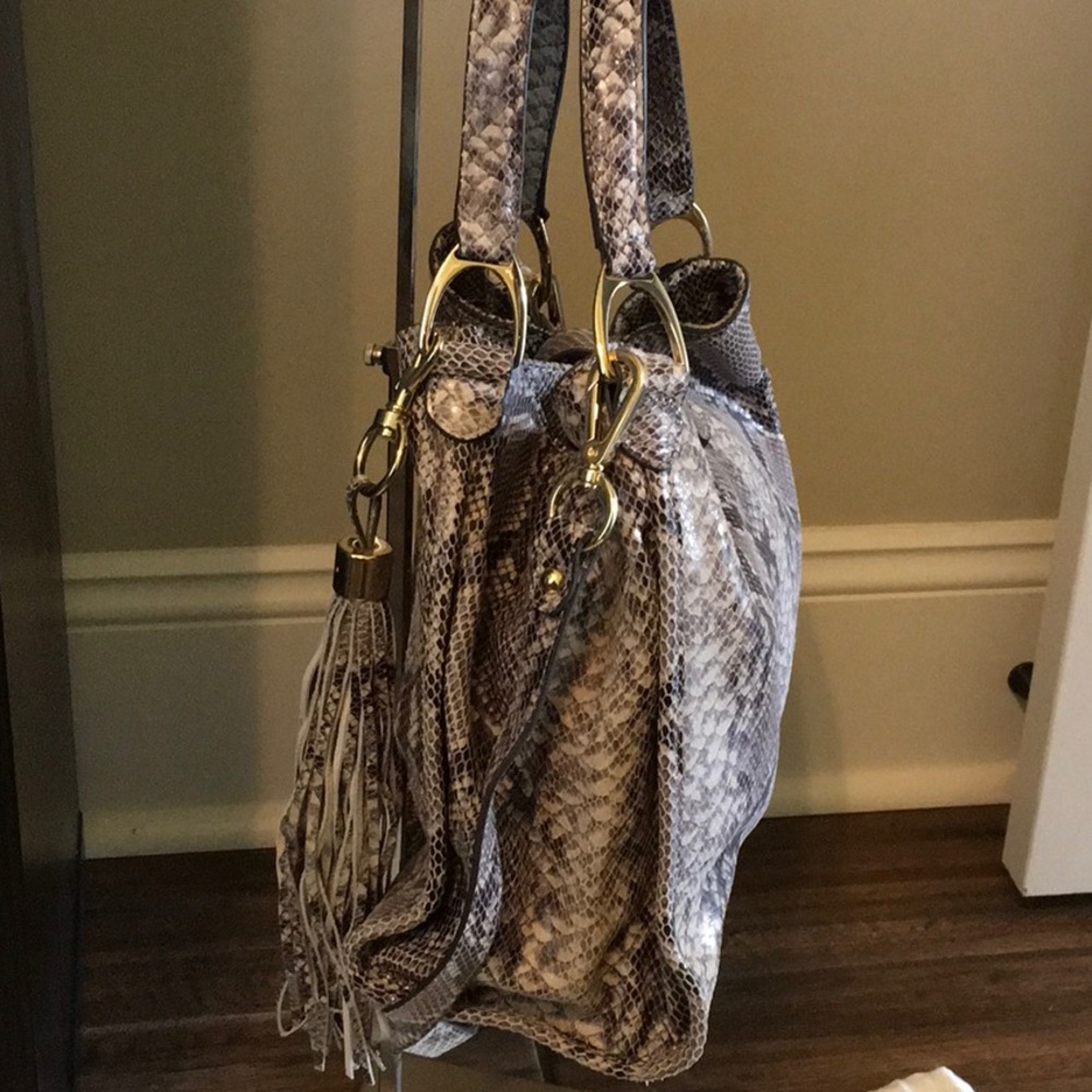 G.I.L.I. Snakeskin Patterned Bag - Picture 5 of 9